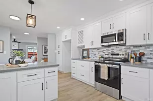 131 Healdsburg Ave, Cloverdale, CA 95425 - Photo 6