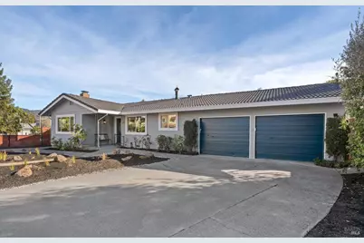 131 Healdsburg Avenue, Cloverdale, CA 95425 - Photo 2