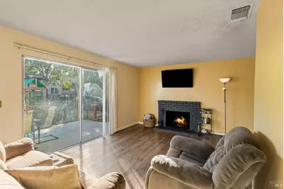 401 Shoveller Drive, Suisun City, CA 94585 - Photo 18