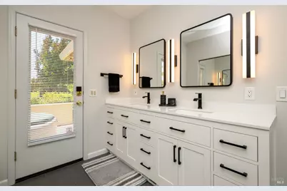 9636 Lakewood Drive, Windsor, CA 95492 - Photo 24