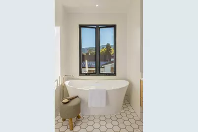 1547 Allyn Avenue, Saint Helena, CA 94574 - Photo 16