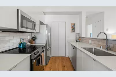 34 Schooner Court, Richmond, CA 94804 - Photo 12