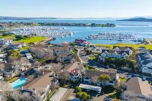 34 Schooner Ct, Richmond, CA 94804 - Photo 1