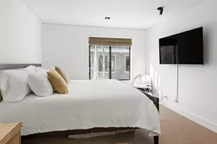 34 Schooner Ct, Richmond, CA 94804 - Photo 16