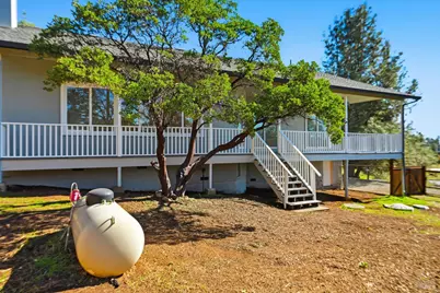 19285 Ravenhill Road, Hidden Valley Lake, CA 95467 - Photo 4