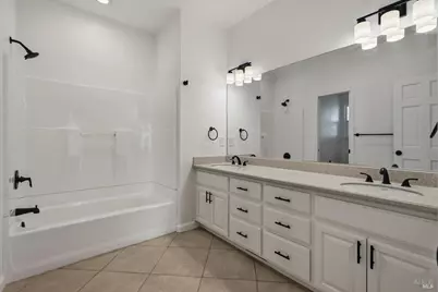 19285 Ravenhill Road, Hidden Valley Lake, CA 95467 - Photo 32