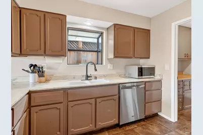 1008 Terra Verde Drive, Napa, CA 94559 - Photo 8
