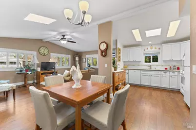 43 Westgate Circle, Santa Rosa, CA 95401 - Photo 4
