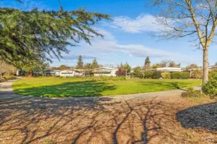 43 Westgate Cir, Santa Rosa, CA 95401 - Photo 24