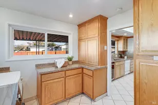 702 Greenbach St, Napa, CA 94559 - Photo 24