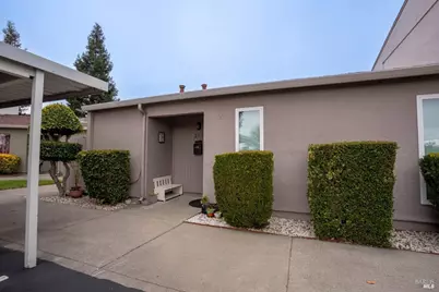 237 Del Loma Court, Fairfield, CA 94533 - Photo 2