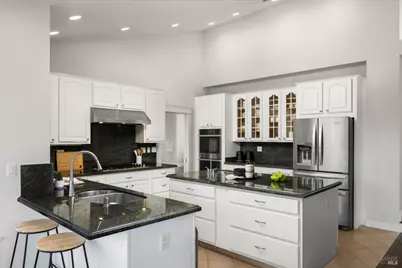 6 Oak Park Drive, Novato, CA 94945 - Photo 18