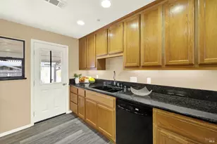 112 E Kentucky St, Fairfield, CA 94533 - Photo 26