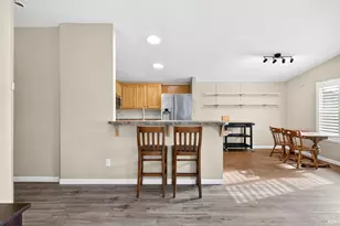 75 Candlewood Dr, Petaluma, CA 94954 - Photo 18