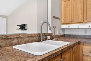 75 Candlewood Dr, Petaluma, CA 94954 - Photo 16