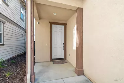 8356 Bennington Court, Vallejo, CA 94591 - Photo 2