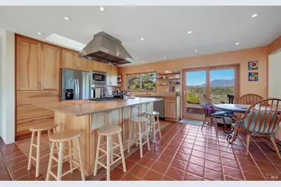 5809 Sharp Road, Calistoga, CA 94515 - Photo 14