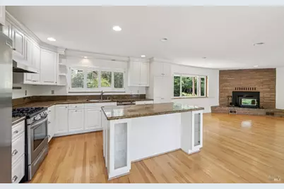 1050 Sunset Road, Napa, CA 94558 - Photo 12