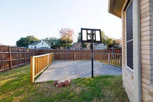 5106 Saint Charles Dr, Outside California, CA 75088 - Photo 16