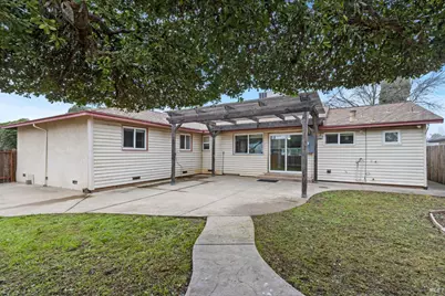 741 W D Street, Dixon, CA 95620 - Photo 32