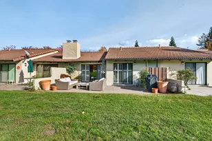 42 Fairways Dr, Napa, CA 94558 - Photo 2