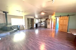 8800 Feliz Creek Dr, Ukiah, CA 95482 - Photo 8