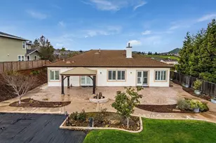 379 McAllister Dr, Benicia, CA 94510 - Photo 38