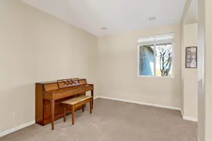 259 Red Mountain Dr, Cloverdale, CA 95425 - Photo 16