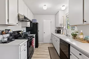 836 W Spain St, Sonoma, CA 95476 - Photo 8