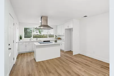 6041 Evelyn Avenue, Rohnert Park, CA 94928 - Photo 4