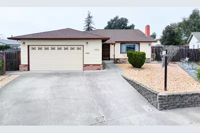 2219 Channing Court, Fairfield, CA 94533 - Photo 2