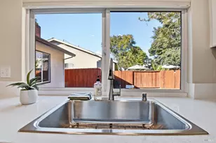 334 Brockhurst Dr, Santa Rosa, CA 95401 - Photo 12