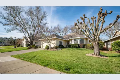 8151 Oakmont Drive, Santa Rosa, CA 95409 - Photo 2