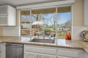 8151 Oakmont Dr, Santa Rosa, CA 95409 - Photo 24