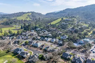 8151 Oakmont Dr, Santa Rosa, CA 95409 - Photo 52