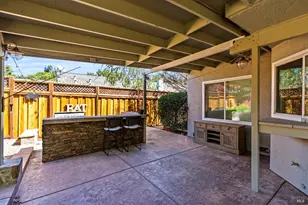 1135 Pinewood Dr, Napa, CA 94558 - Photo 8