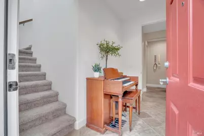 1007 Canterbury Court, Vacaville, CA 95687 - Photo 32