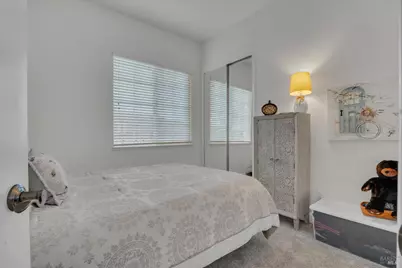 1007 Canterbury Court, Vacaville, CA 95687 - Photo 38