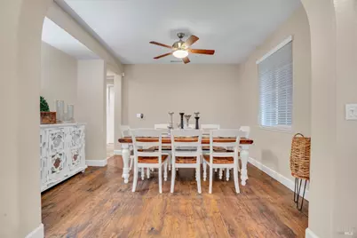 1007 Canterbury Court, Vacaville, CA 95687 - Photo 8