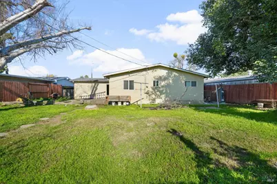 219 Wisconsin Street, Fairfield, CA 94533 - Photo 22