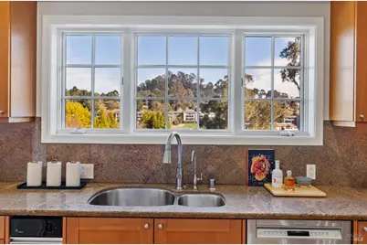 87 De Silva Island Drive, Mill Valley, CA 94941 - Photo 10