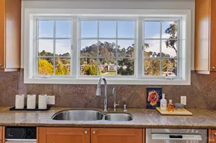 87 De Silva Island Dr, Mill Valley, CA 94941 - Photo 10