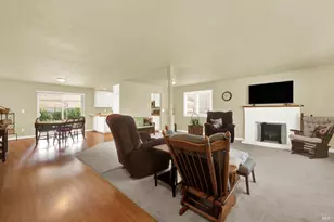 192 Carlsbad Cir, Vacaville, CA 95687 - Photo 26