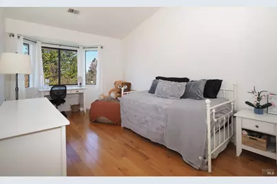 105 Zapata Court, Windsor, CA 95492 - Photo 24