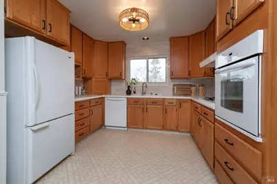 5530 Dupont Drive, Santa Rosa, CA 95409 - Photo 10