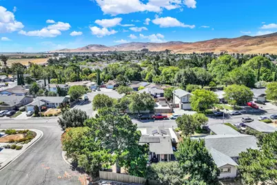 680 Silver Lake Drive, Fairfield, CA 94534 - Photo 54