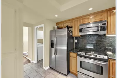 680 Silver Lake Drive, Fairfield, CA 94534 - Photo 28