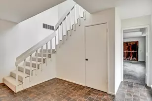 38 Dutch Valley Ln, San Anselmo, CA 94960 - Photo 16