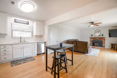 305 S 8th Street, Dixon, CA 95620 - Photo 8