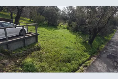 17278 Hillcrest Avenue, Sonoma, CA 95476 - Photo 16